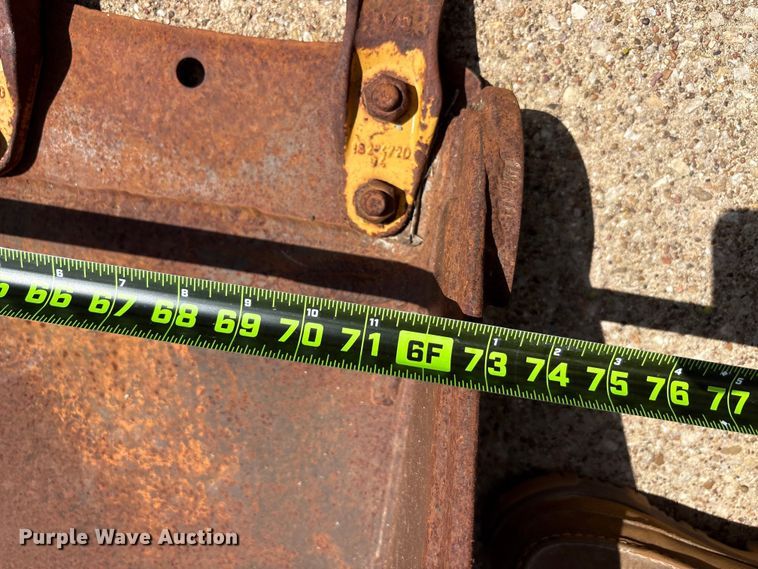 image for item EU5771 (2) Caterpillar skid steer buckets