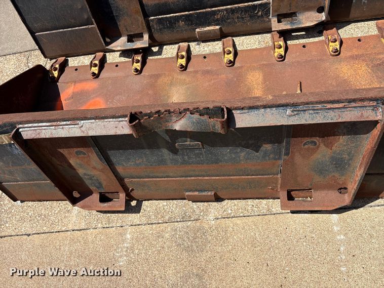 image for item EU5771 (2) Caterpillar skid steer buckets