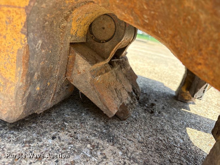 image for item EU5773 Caterpillar 390-1017 coupler