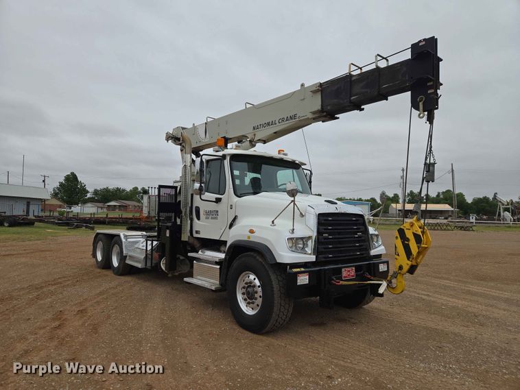 image for item EW0172 2017 Freightliner 114SD crane truck