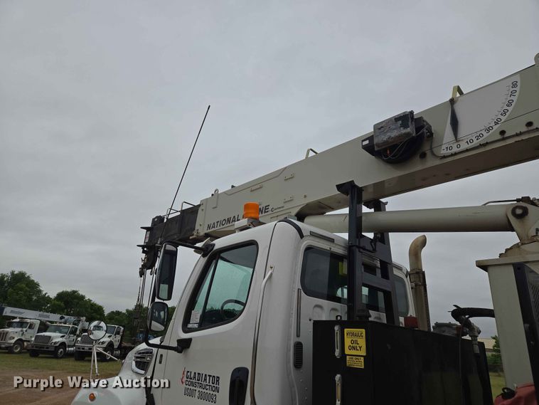 image for item EW0172 2017 Freightliner 114SD crane truck