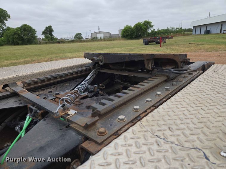 image for item EW0172 2017 Freightliner 114SD crane truck