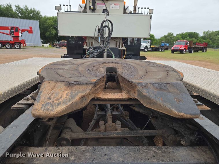 image for item EW0172 2017 Freightliner 114SD crane truck