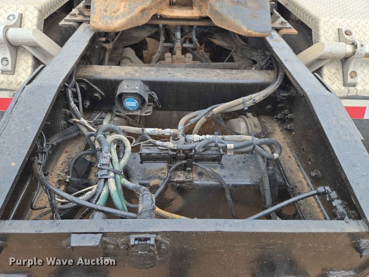 image for item EW0172 2017 Freightliner 114SD crane truck