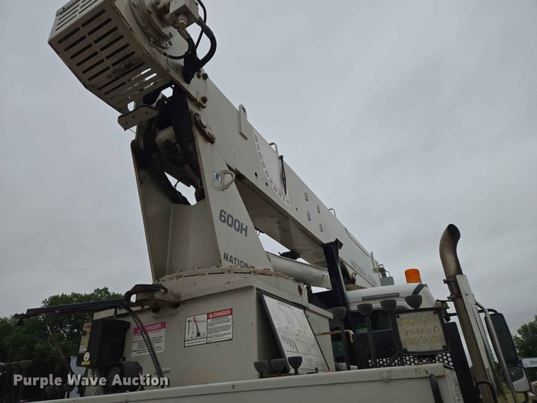 image for item EW0172 2017 Freightliner 114SD crane truck