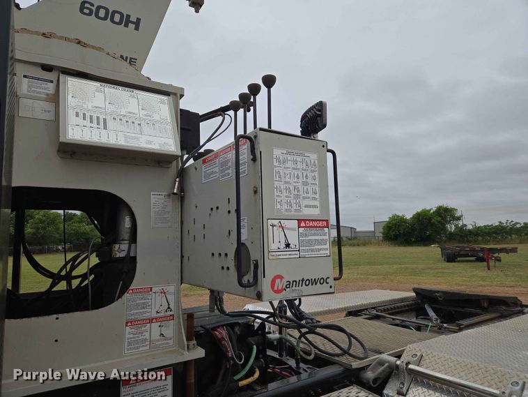 image for item EW0172 2017 Freightliner 114SD crane truck