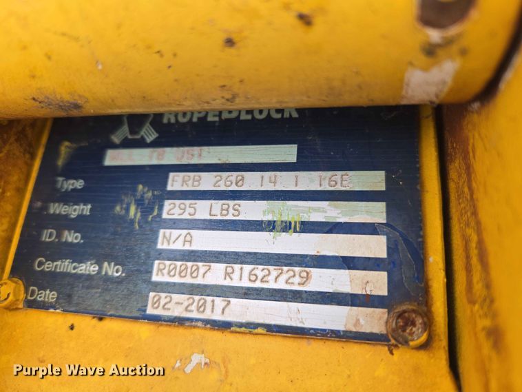 image for item EW0172 2017 Freightliner 114SD crane truck