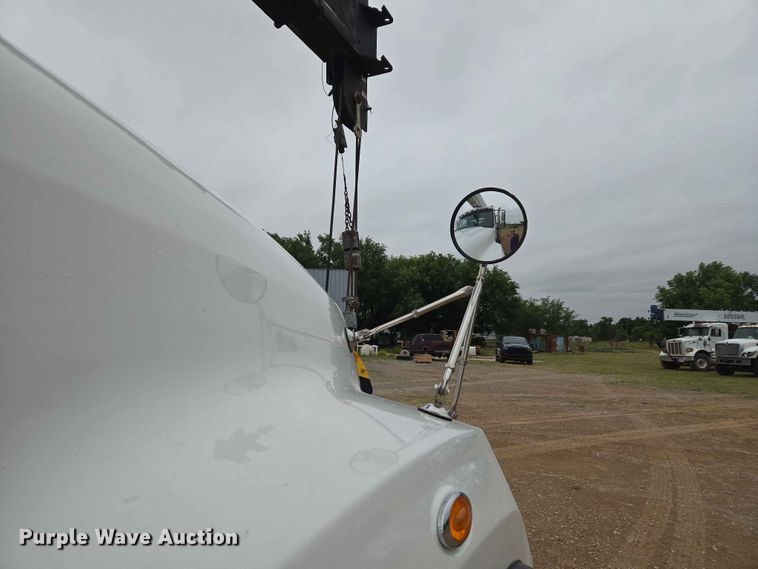 image for item EW0172 2017 Freightliner 114SD crane truck