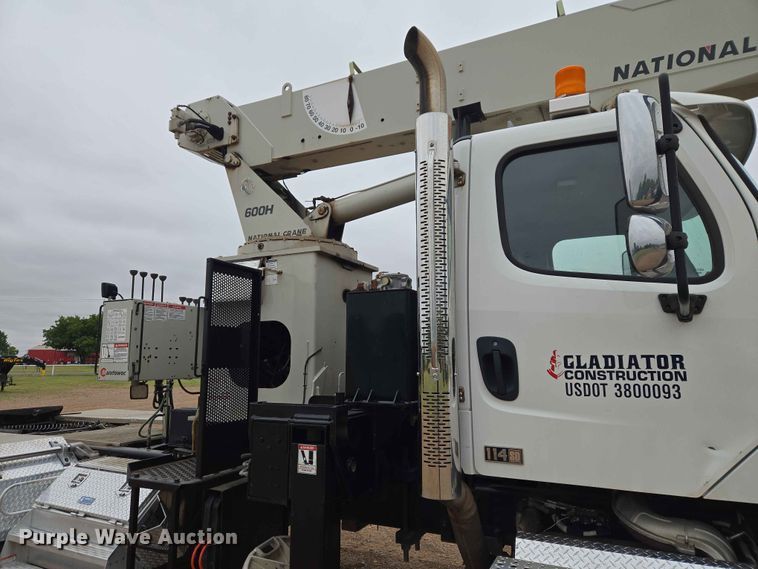 image for item EW0172 2017 Freightliner 114SD crane truck