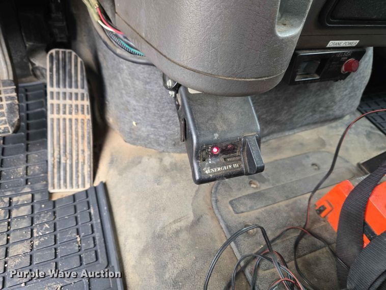 image for item EW0172 2017 Freightliner 114SD crane truck