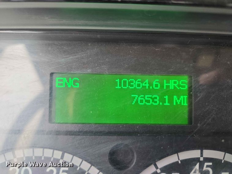 image for item EW0172 2017 Freightliner 114SD crane truck