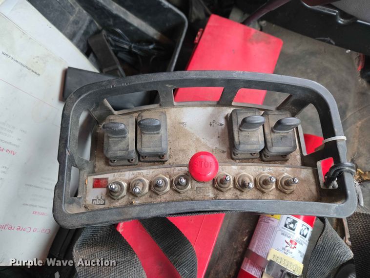 image for item EW0172 2017 Freightliner 114SD crane truck