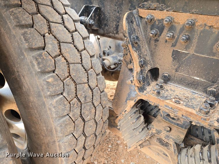 image for item EW0172 2017 Freightliner 114SD crane truck
