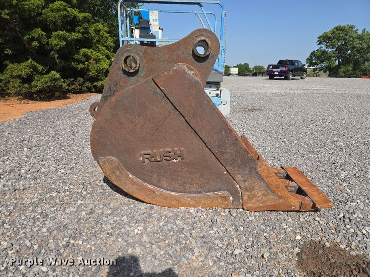 image for item EW0379 Entek JD200 excavator bucket