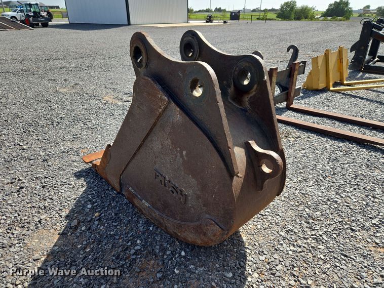 image for item EW0379 Entek JD200 excavator bucket