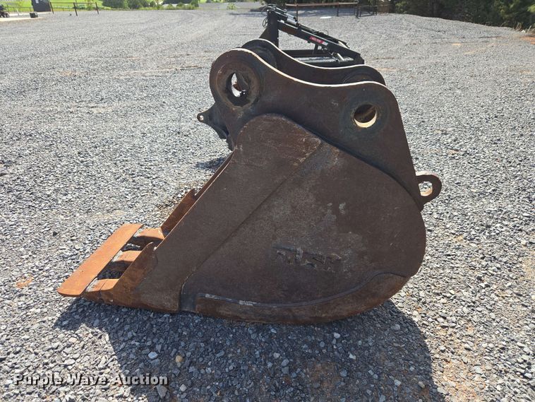 image for item EW0379 Entek JD200 excavator bucket
