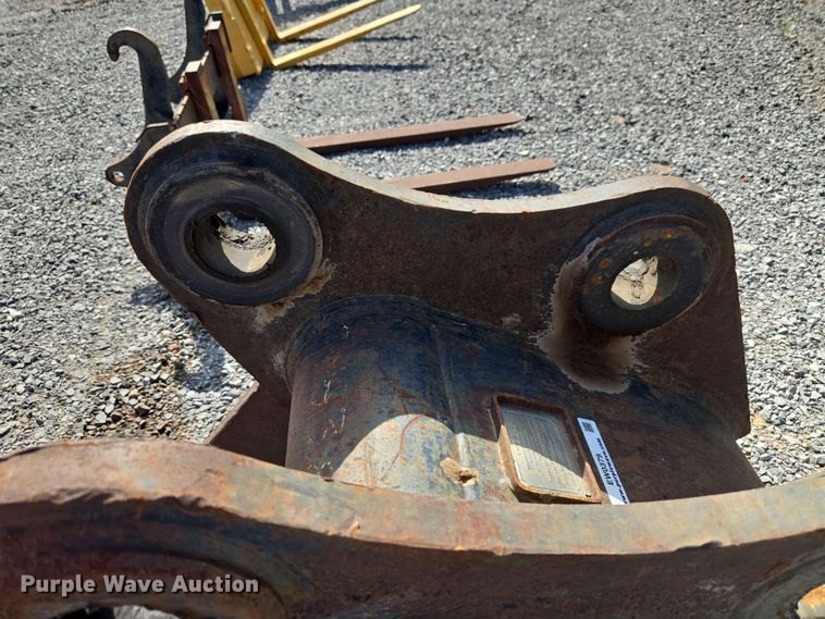 image for item EW0379 Entek JD200 excavator bucket
