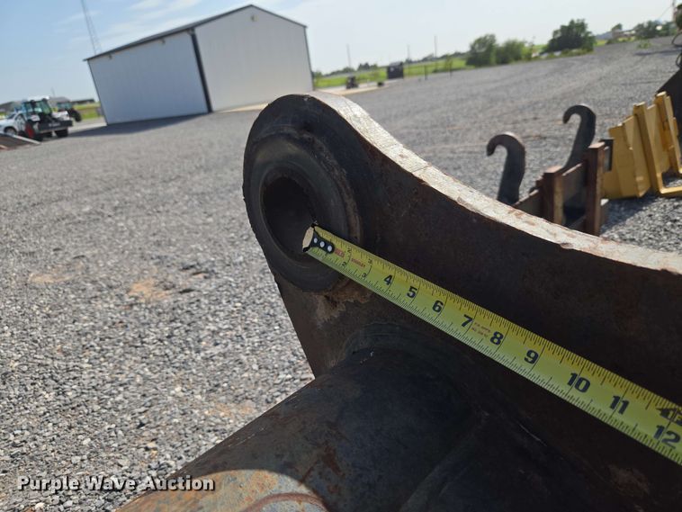 image for item EW0379 Entek JD200 excavator bucket