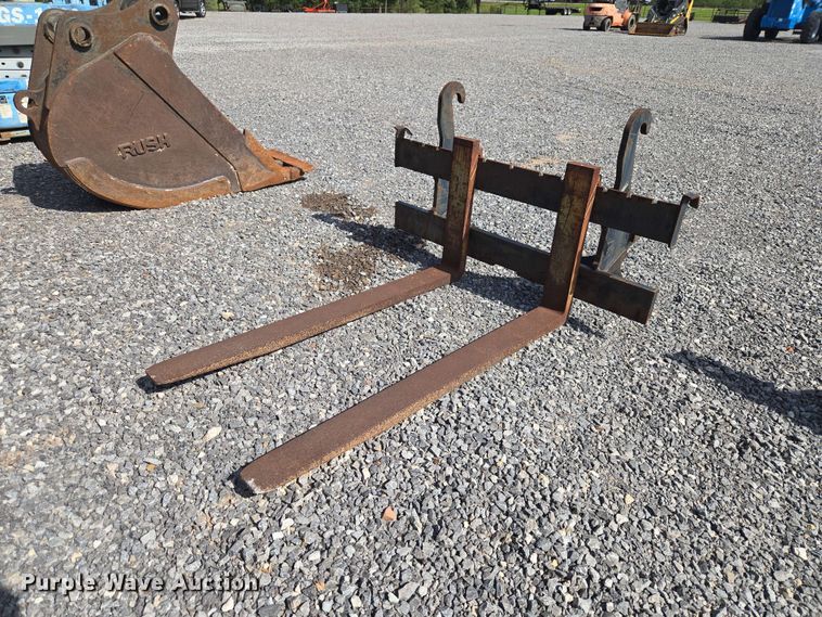 image for item EW0380 John Deere Worksite Pro backhoe forks