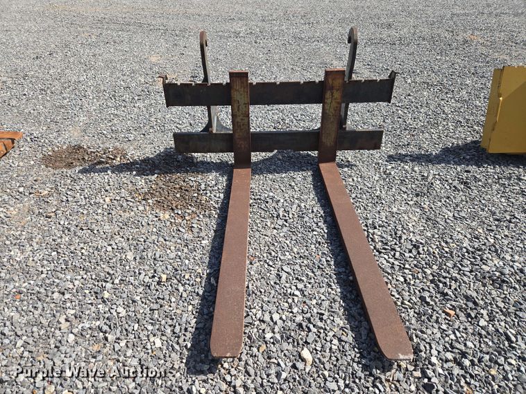 image for item EW0380 John Deere Worksite Pro backhoe forks