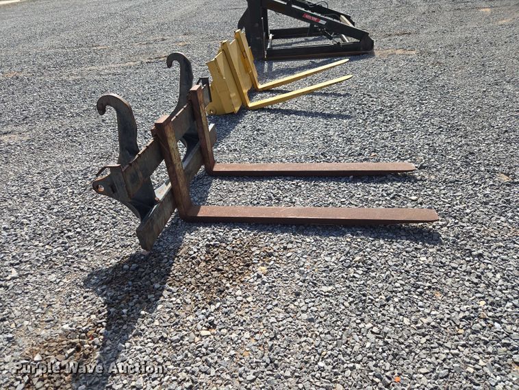 image for item EW0380 John Deere Worksite Pro backhoe forks