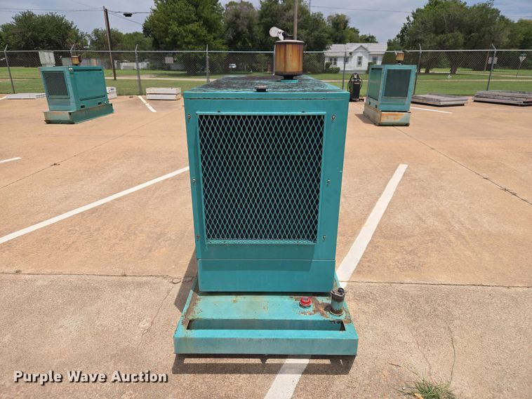 image for item EW0389 Onan 30.0DL6-15R/12771D generator