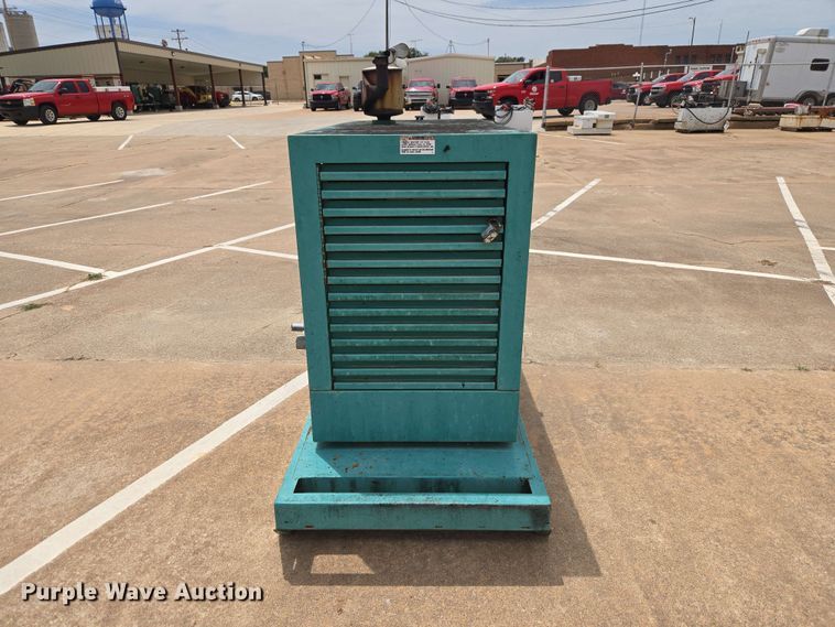image for item EW0389 Onan 30.0DL6-15R/12771D generator