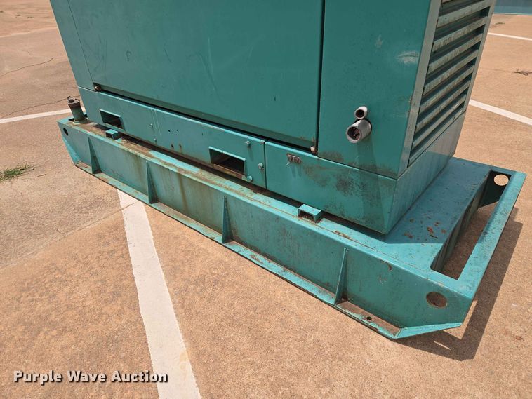 image for item EW0389 Onan 30.0DL6-15R/12771D generator