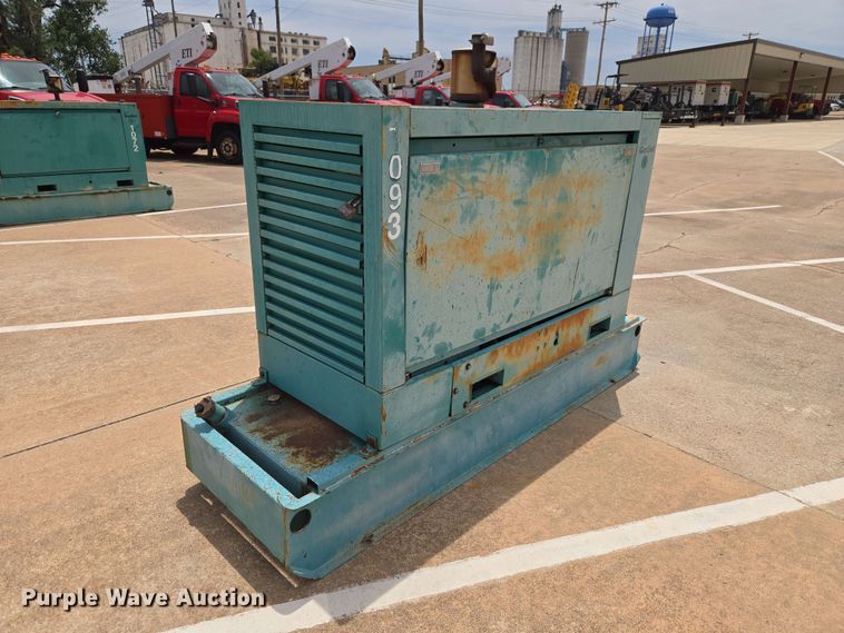 image for item EW0390 Onan 20DL4L24848D generator