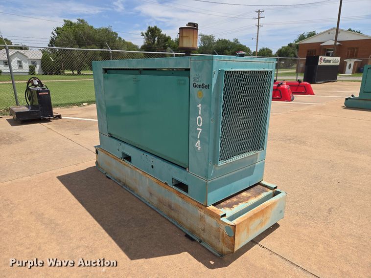 image for item EW0394 Onan 30DL6L12771E generator