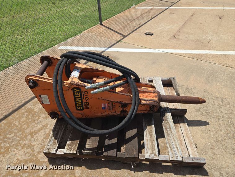 image for item EW0411 Stanley MB-575 breaker