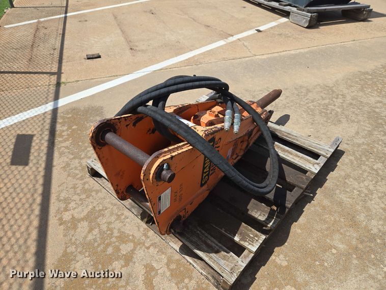 image for item EW0411 Stanley MB-575 breaker