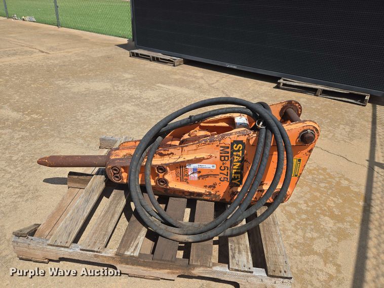 image for item EW0411 Stanley MB-575 breaker