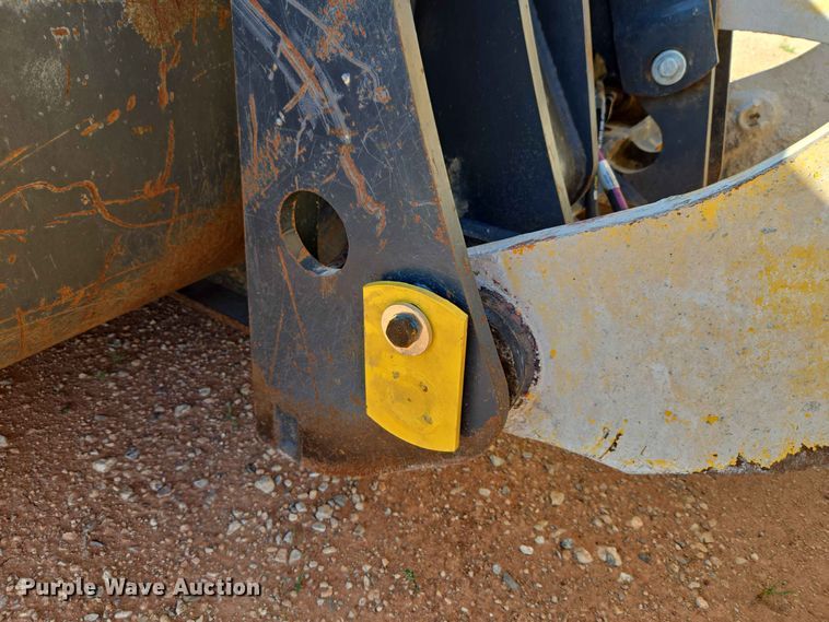 image for item EW0459 2014 Komatsu WA320-7 wheel loader