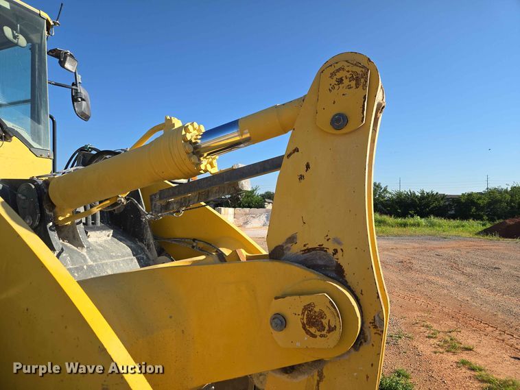 image for item EW0459 2014 Komatsu WA320-7 wheel loader