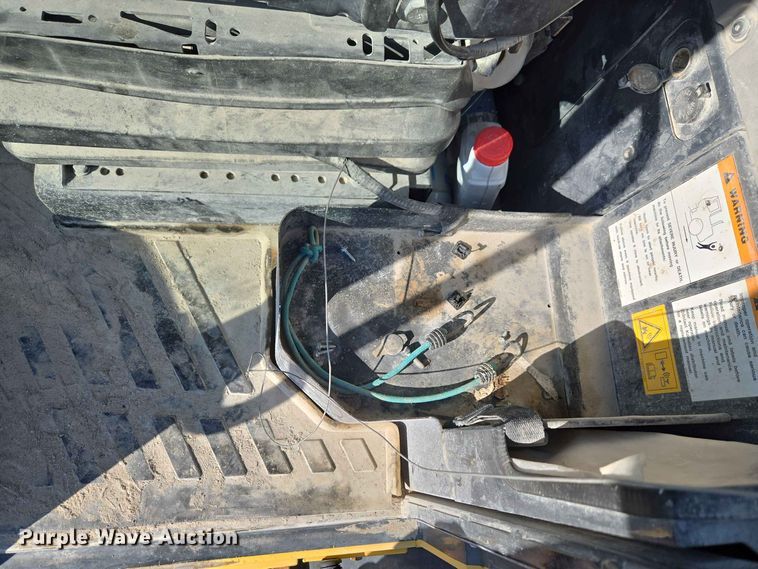 image for item EW0459 2014 Komatsu WA320-7 wheel loader