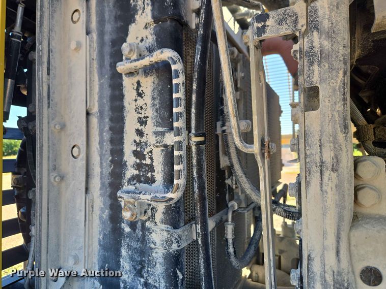 image for item EW0459 2014 Komatsu WA320-7 wheel loader