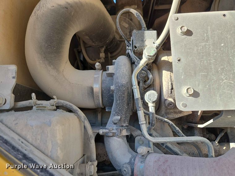 image for item EW0459 2014 Komatsu WA320-7 wheel loader