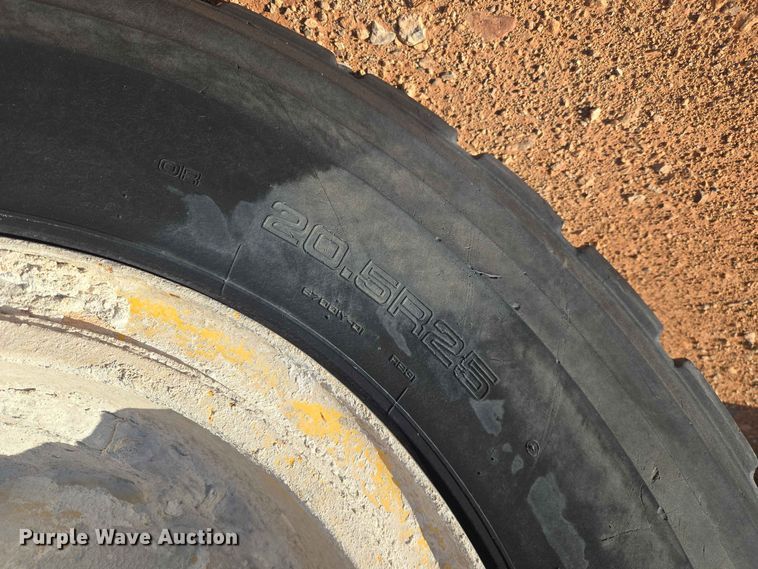 image for item EW0459 2014 Komatsu WA320-7 wheel loader
