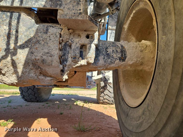 image for item EW0459 2014 Komatsu WA320-7 wheel loader