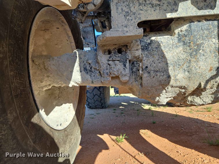 image for item EW0459 2014 Komatsu WA320-7 wheel loader