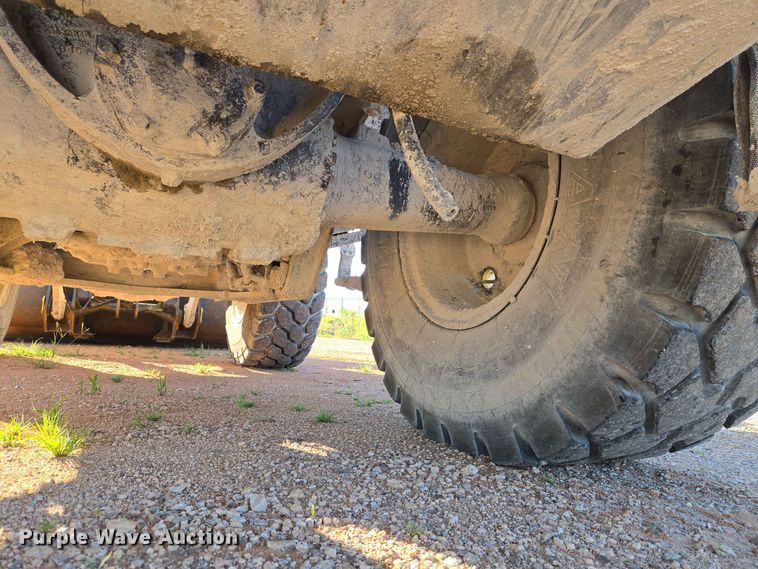 image for item EW0459 2014 Komatsu WA320-7 wheel loader