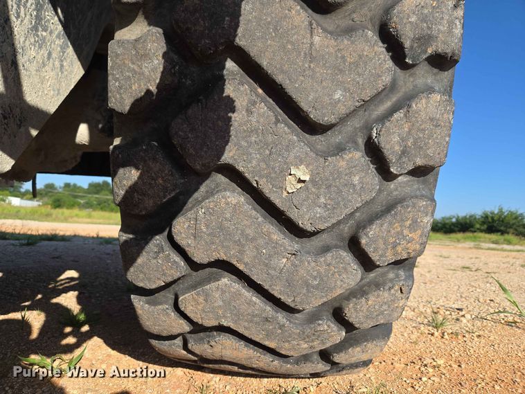 image for item EW0459 2014 Komatsu WA320-7 wheel loader