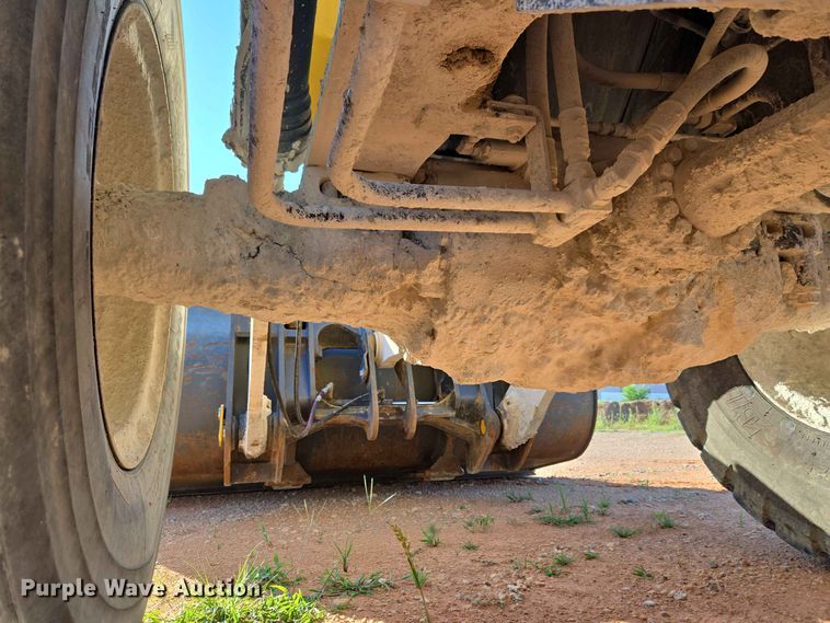 image for item EW0459 2014 Komatsu WA320-7 wheel loader