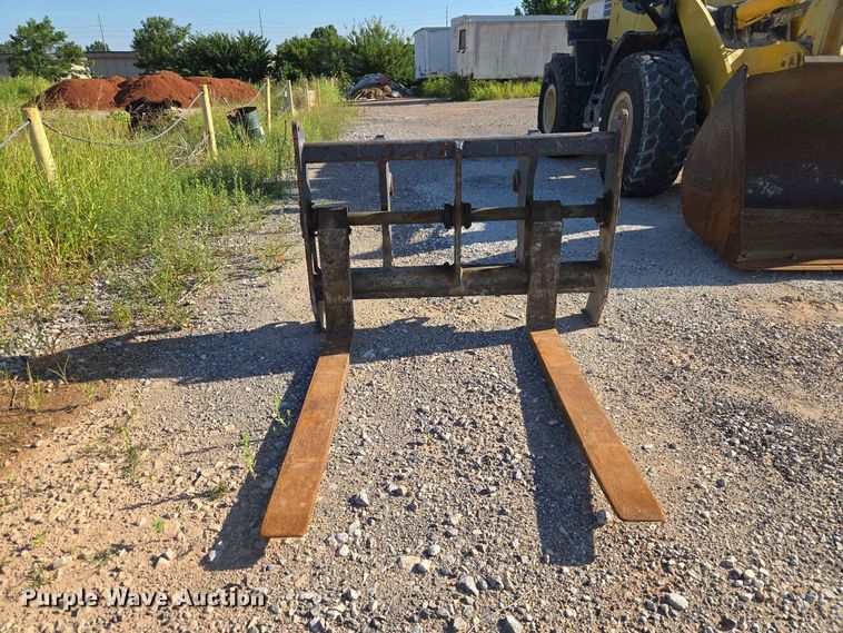 image for item EW0459 2014 Komatsu WA320-7 wheel loader