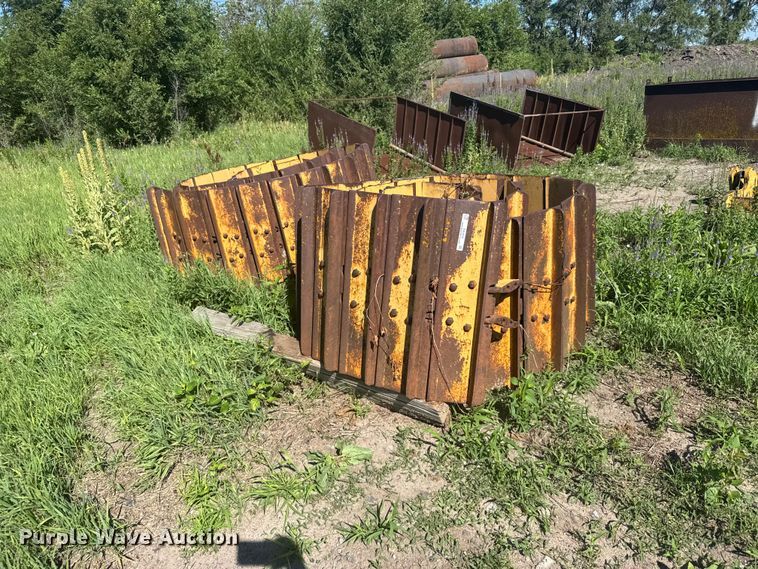 image for item EW4978 Caterpillar tracks