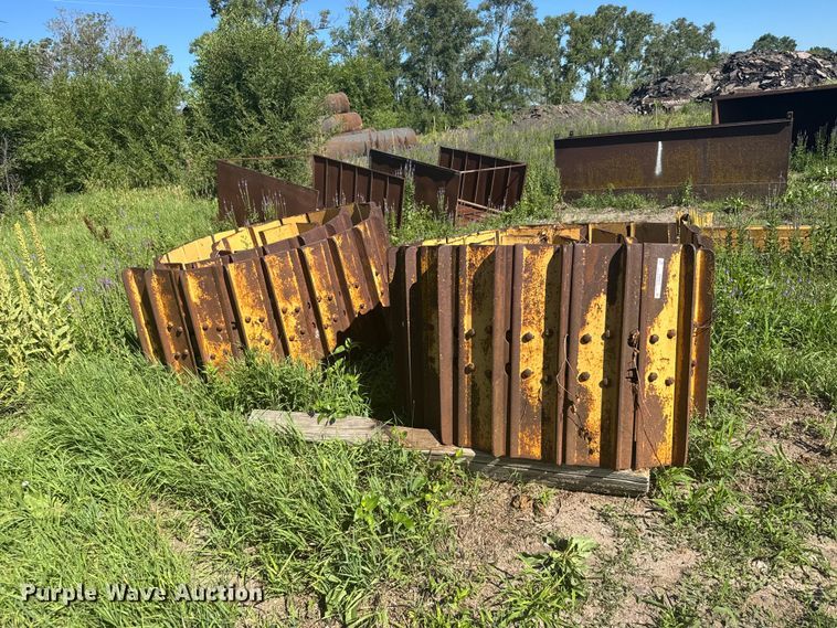 image for item EW4978 Caterpillar tracks
