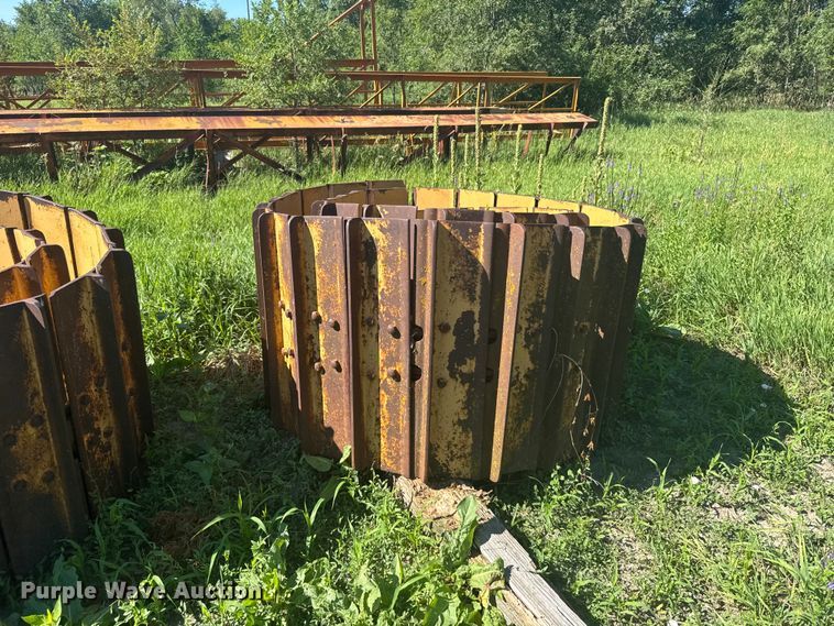 image for item EW4978 Caterpillar tracks
