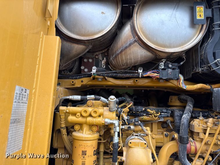 image for item EX1997 2015 Caterpillar 12M3 motor grader