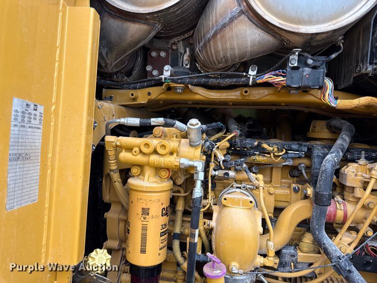 image for item EX1997 2015 Caterpillar 12M3 motor grader
